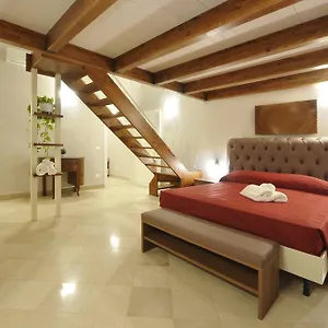 Palazzo Massari Affittacamere Lecce